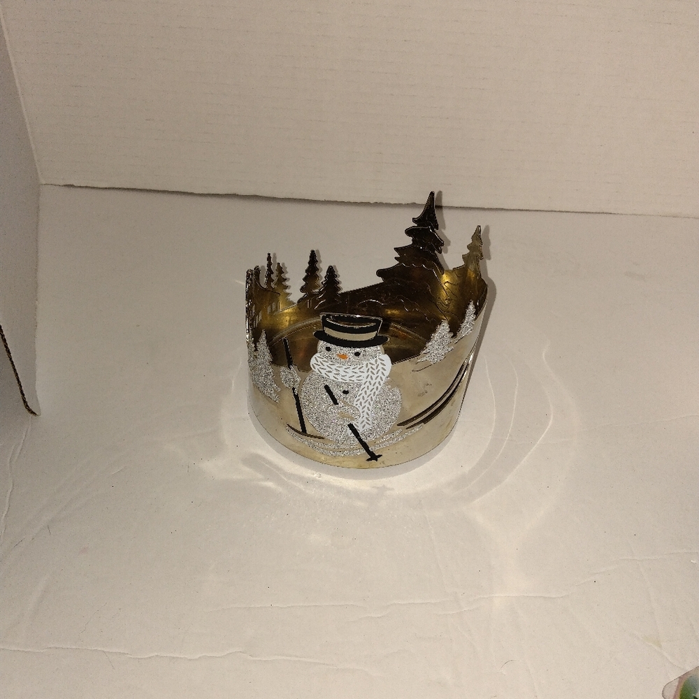 Bath & body works three wick candle holder skiing snowman